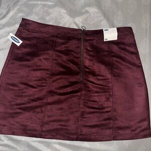 Old Navy Women's Rich Burgundy Mini Skirt